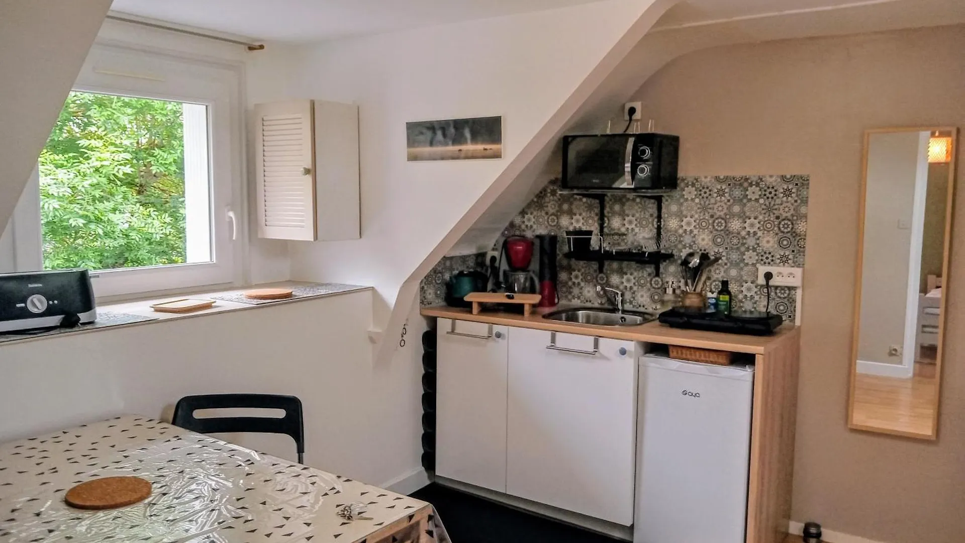 L Ideal 10 Mn Vannes Linge De Lit, Serviettes Inclus Wifi Parking Gratuit Noyalo